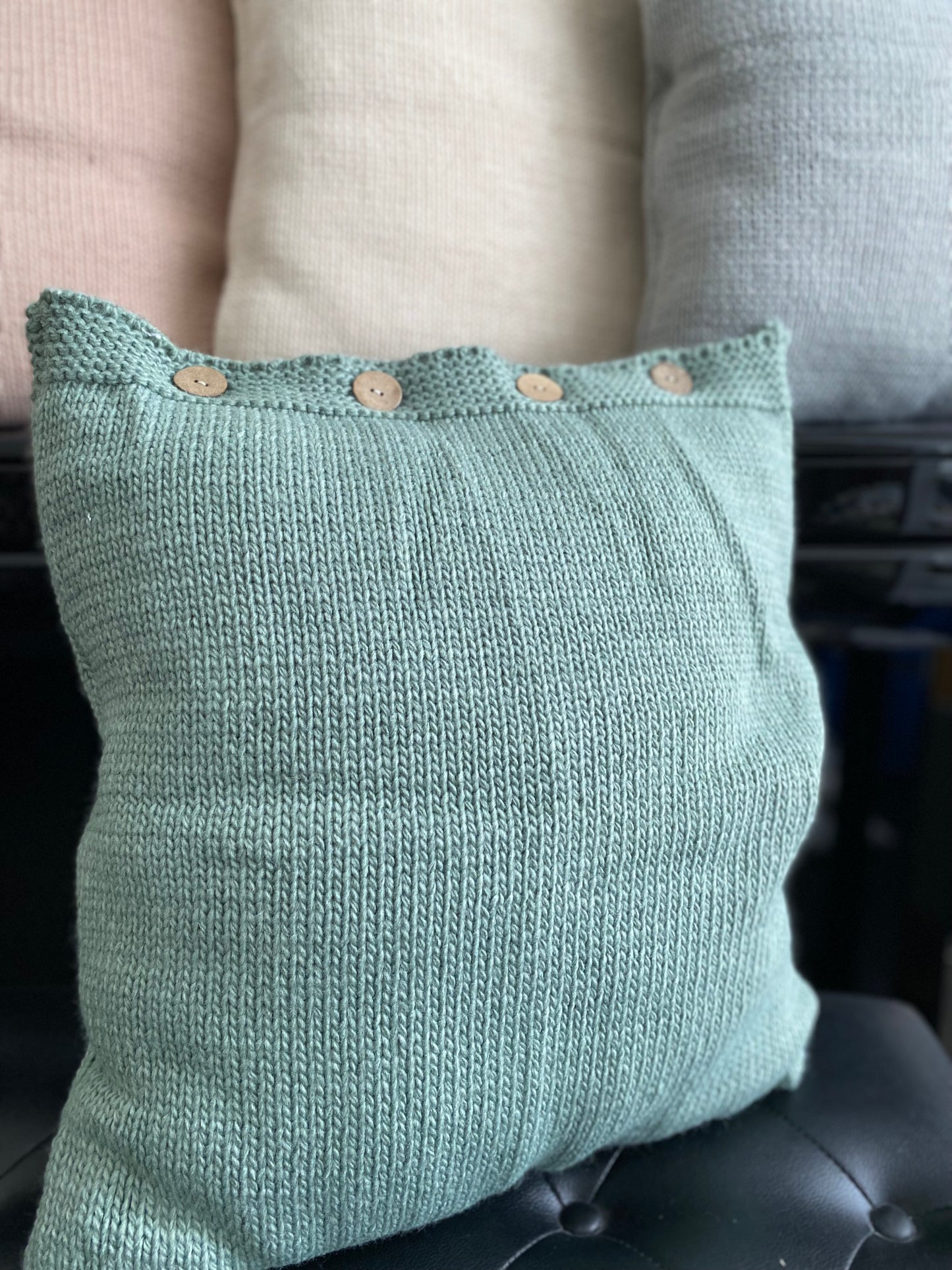 R4U Knitted Pillow Cushion
