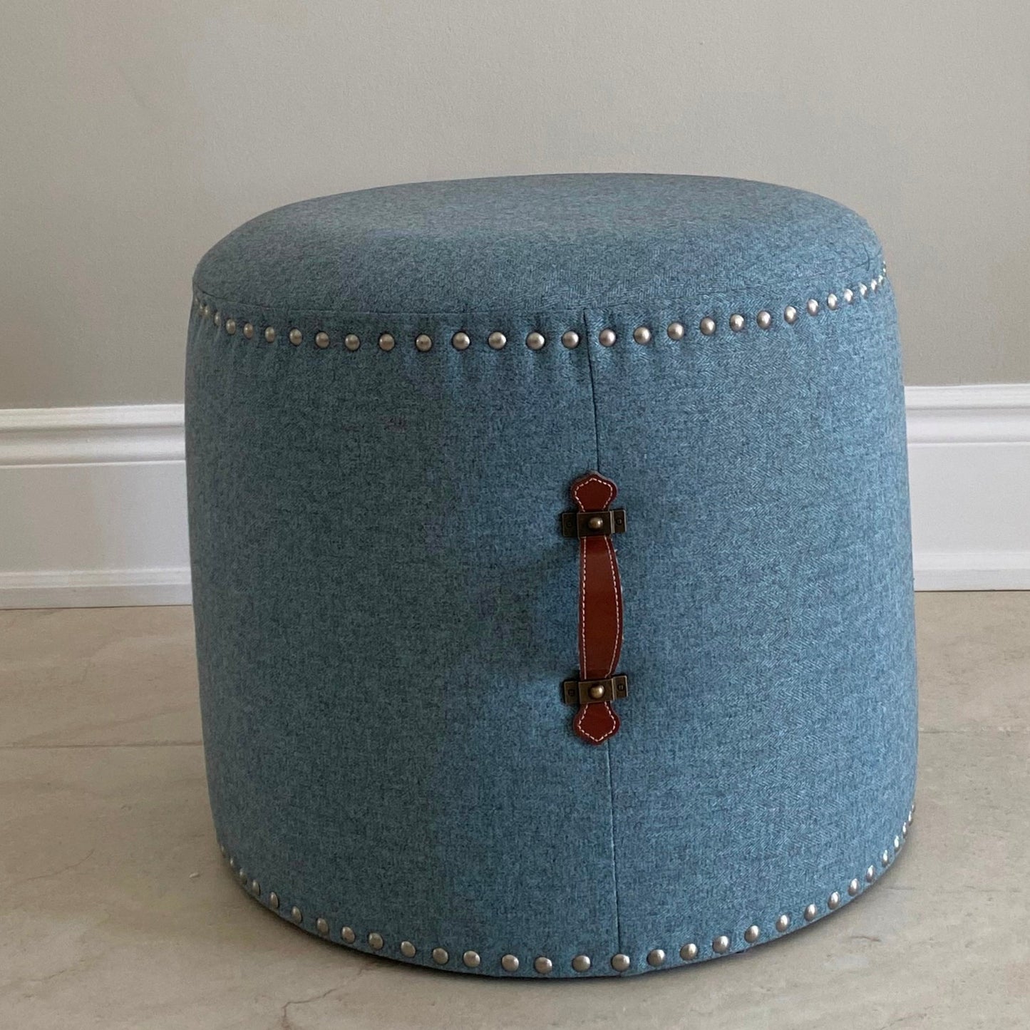 SEAT4U Johnnie Pouf Ottoman
