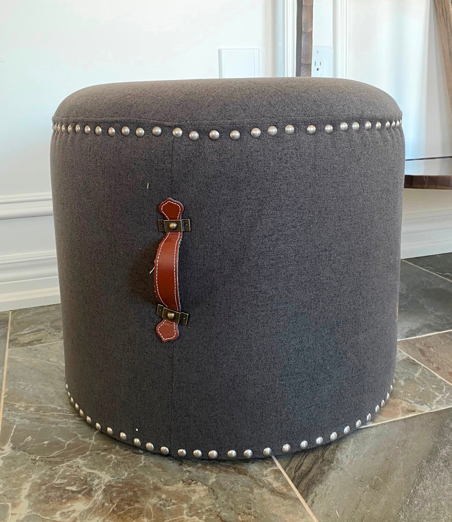 SEAT4U Johnnie Pouf Ottoman
