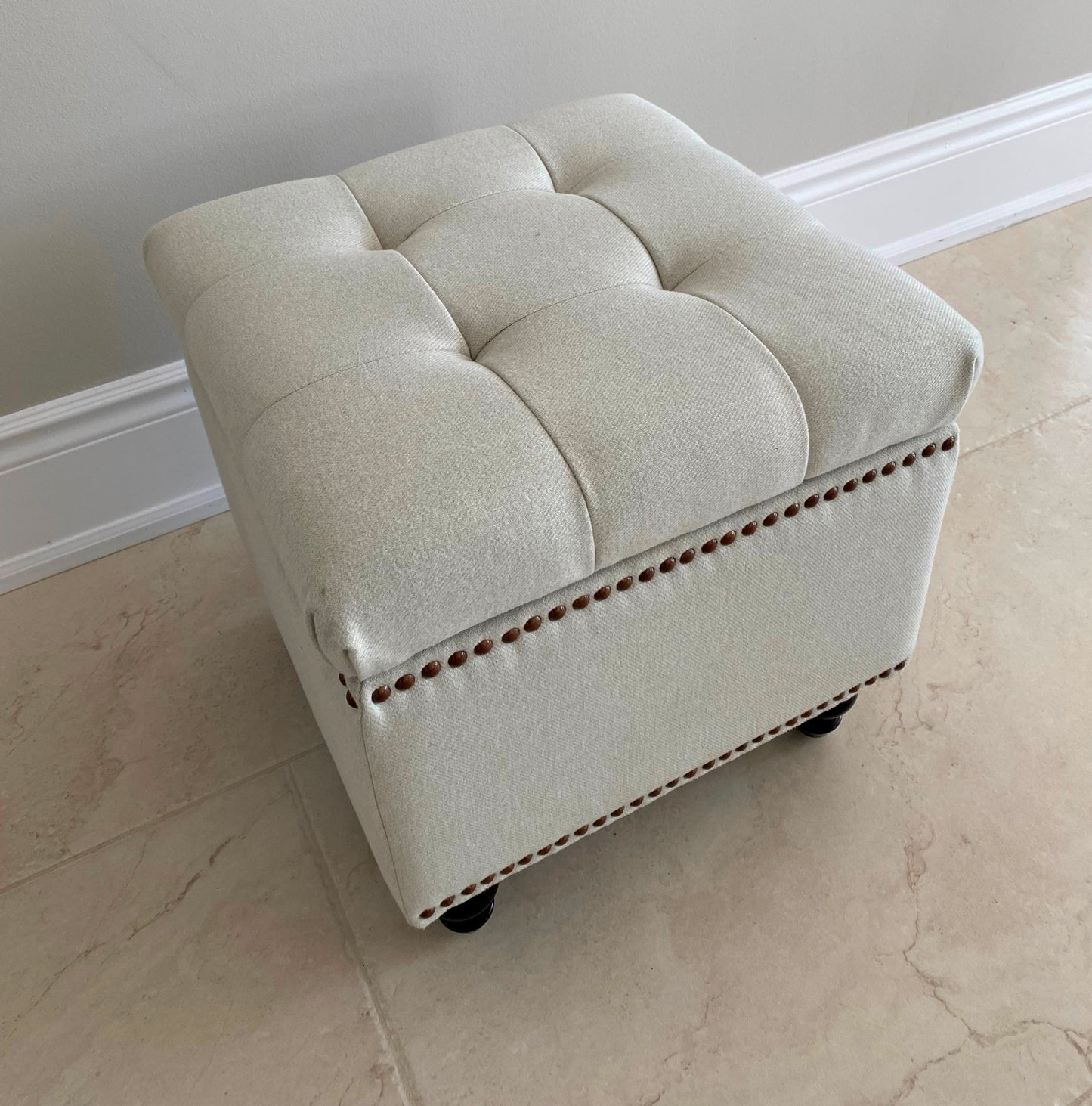 SEAT4U Beckenham Storage Ottoman